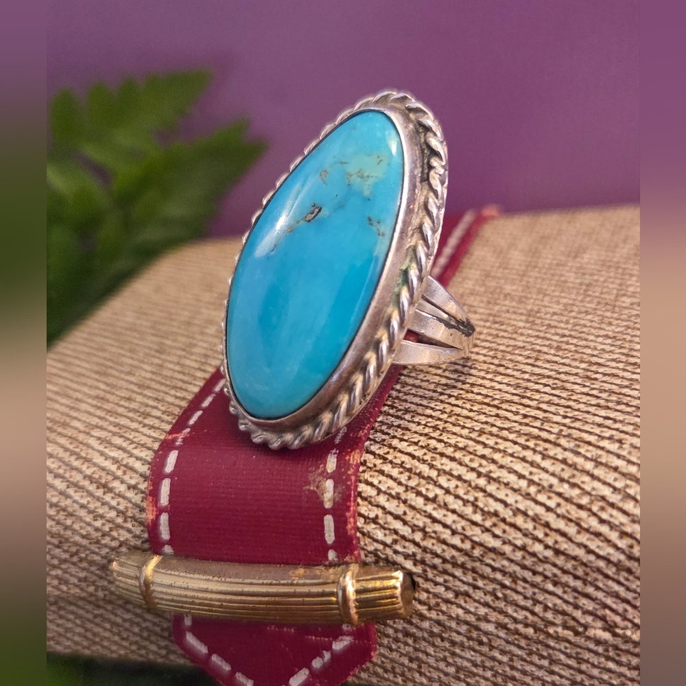Amazing Vintage Native American Made Sterling Silver And Large Turquoise Ring